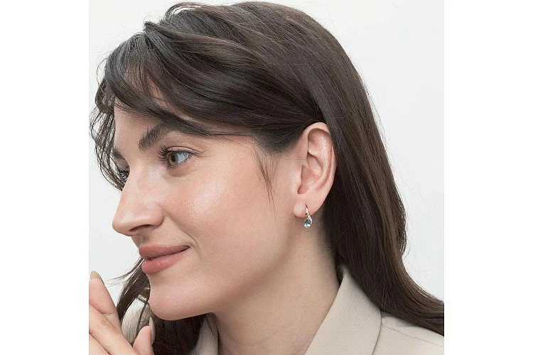 Серьги из красного золота с 2 топазами лондон и 6 фианитами