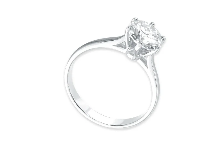 Кольцо из белого золота с бриллиантом