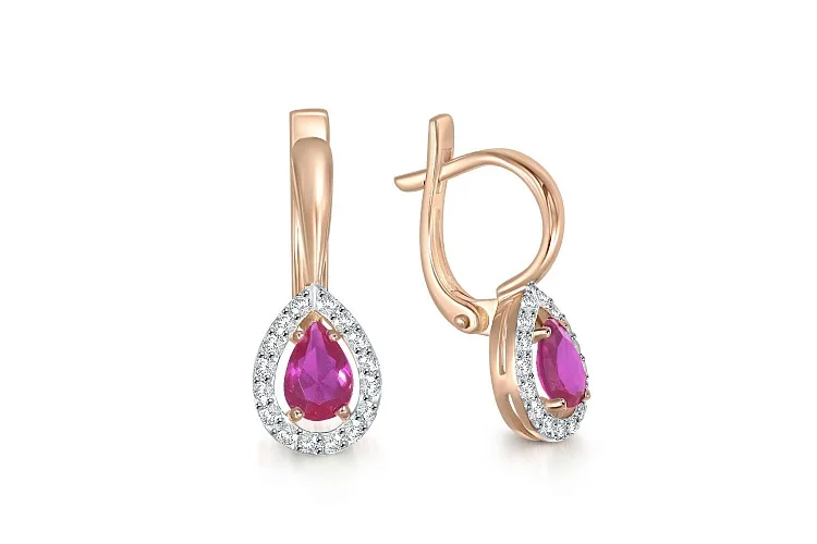 Кольцо из красного золота с рубином и 16 бриллиантами