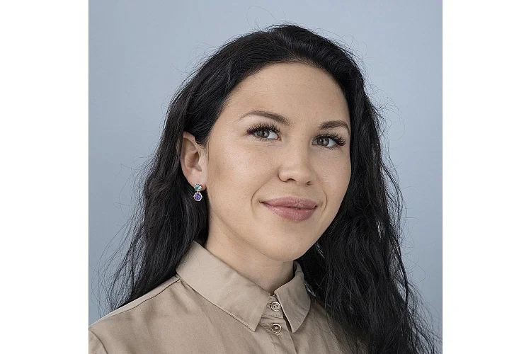 Серьги-пусеты из красного золота с 4 ситаллами