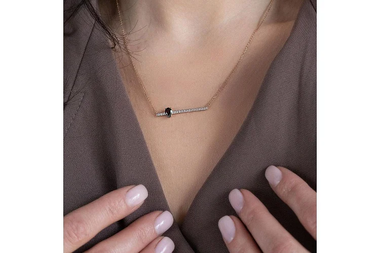 Колье Дорожка из красного золота с гранатом и 16 фианитами