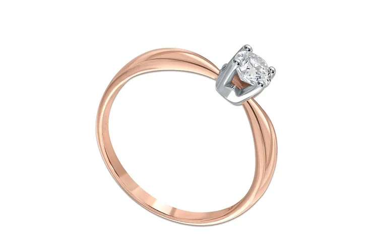 Кольцо из красного золота с муассанитом