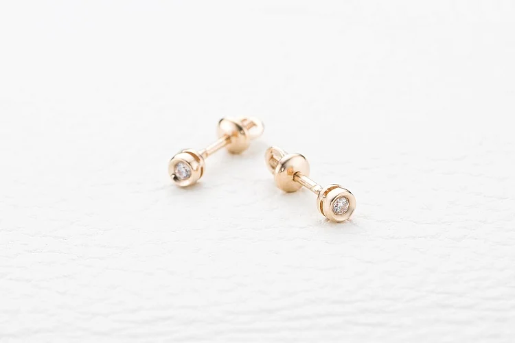 Серьги-пусеты из красного золота с 78 фианитами