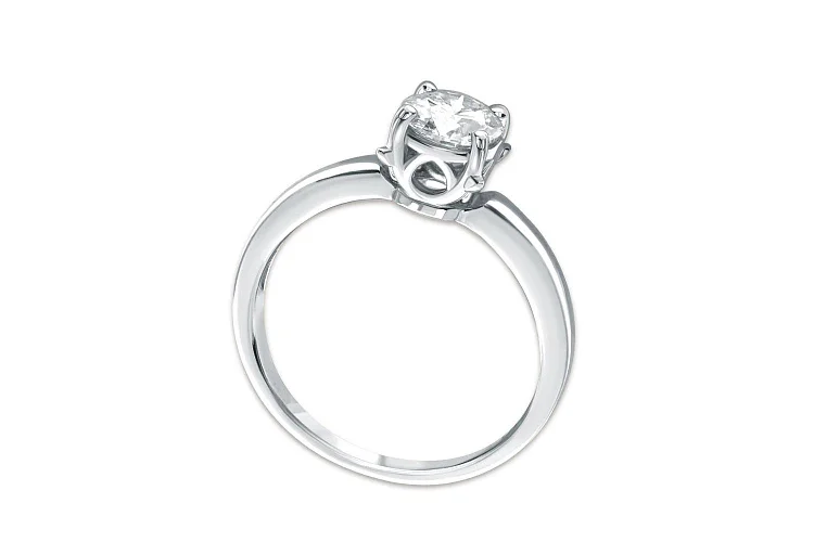 Кольцо из белого золота с муассанитом