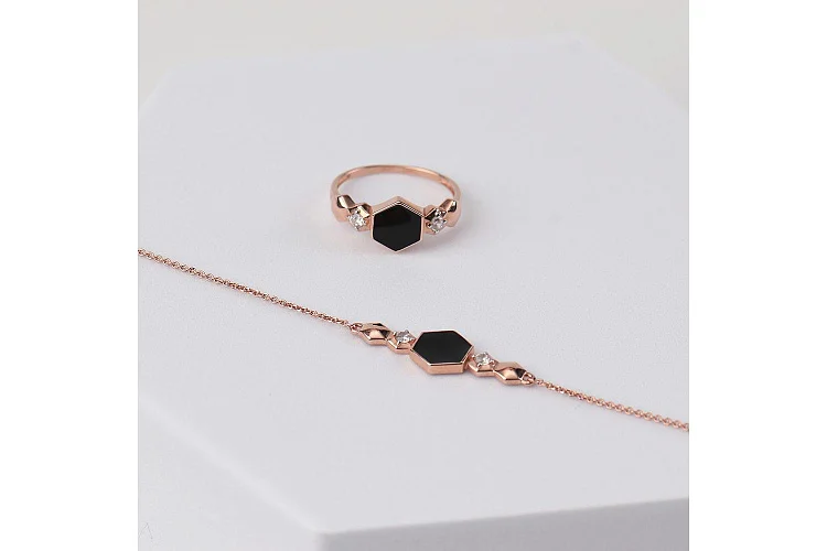 Кольцо из красного золота с 2 фианитами