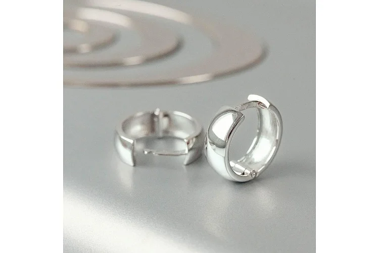 Серьги из белого золота без вставок