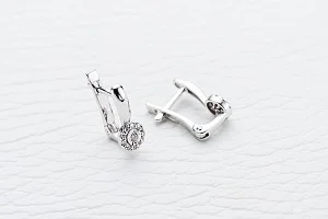 Серьги из белого золота с 22 бриллиантами