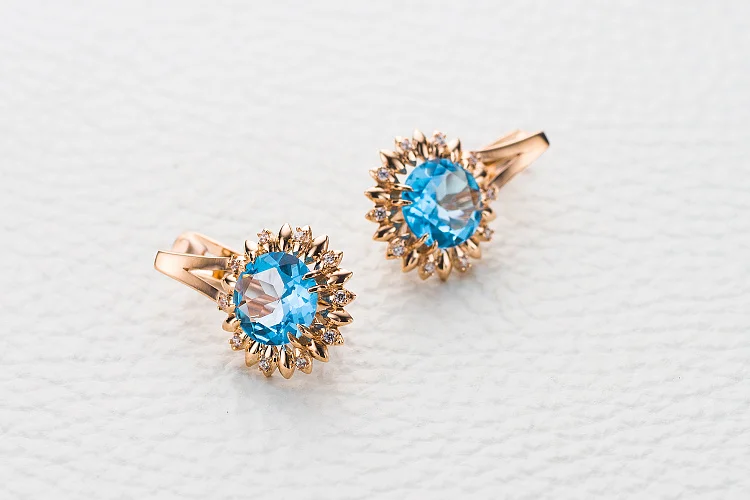 Серьги из красного золота с 22 топазами swiss