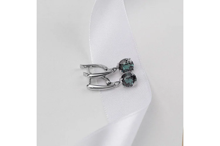 Серьги из белого золота с 2 александритами