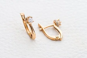 Серьги из красного золота с 26 бриллиантами