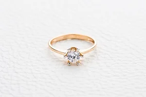 Кольцо из красного золота с кристаллом swarovski