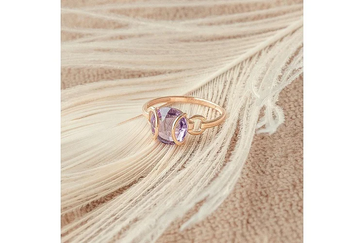 Кольцо из красного золота с аметистом