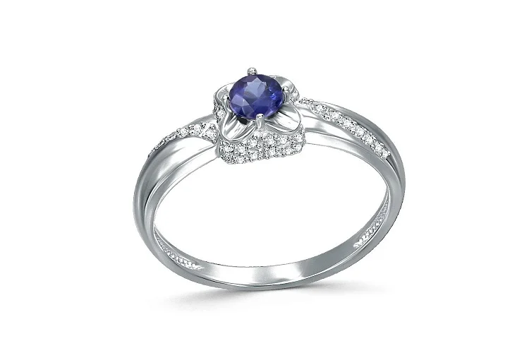 Кольцо из белого золота с корундом и 46 бриллиантами