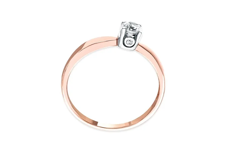 Кольцо из красного золота с 3 муассанитами