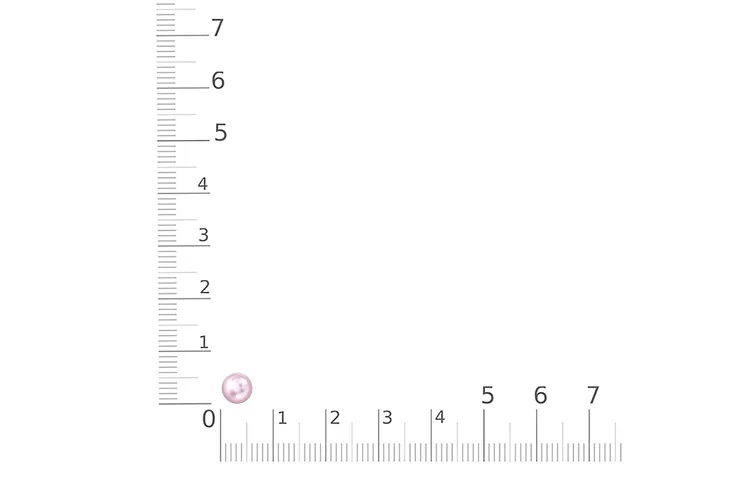 Колье из красного золота с жемчугом