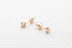 Серьги-пусеты из красного золота с 2 фианитами