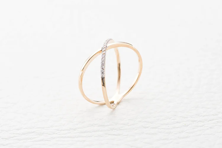 Кольцо Дорожка из красного золота с 15 фианитами