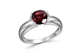 Кольцо из белого золота с гранатом