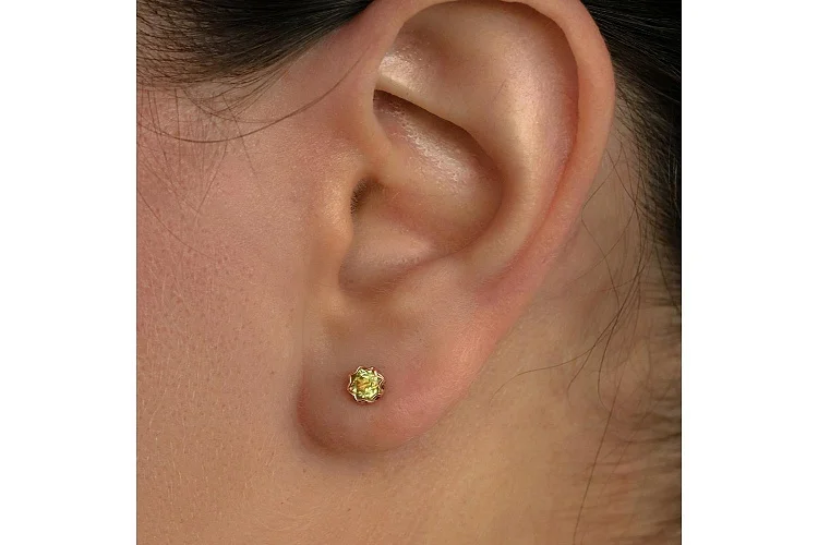 Серьги-пусеты из красного золота с 2 хризолитами