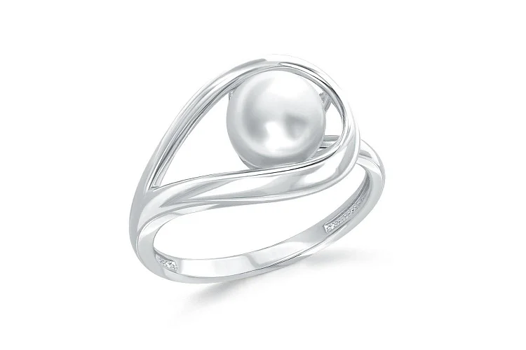 Кольцо из белого золота с жемчугом