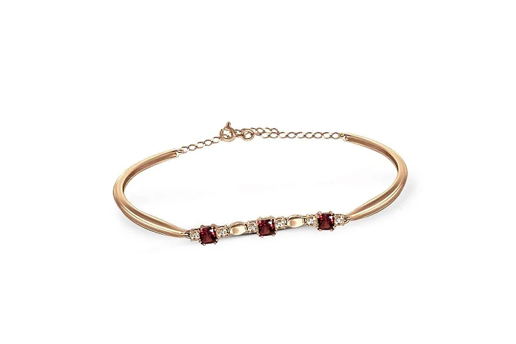 Браслет из красного золота с 3 гранатами и 6 бриллиантами