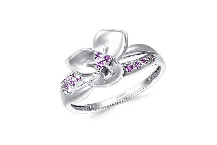 Кольцо Цветок из белого золота с 16 аметистами