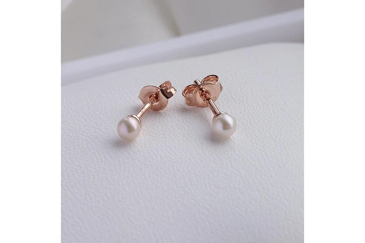 Серьги-пусеты из красного золота с 2 жемчужинами