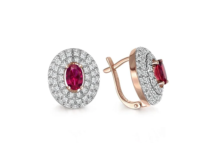 Серьги из красного золота с 2 корундами и 110 бриллиантами