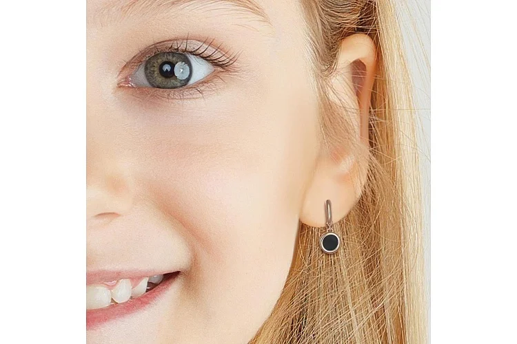 Детские серьги из красного золота с 2 ониксами