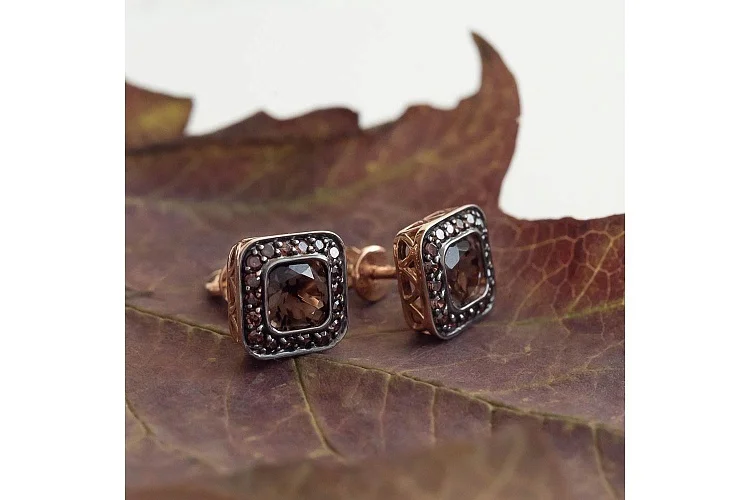 Серьги-пусеты Квадраты из красного золота с 2 раухтопазами и 36 фианитами