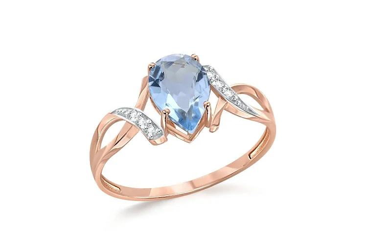 Кольцо из красного золота с топазом sky и 6 фианитами