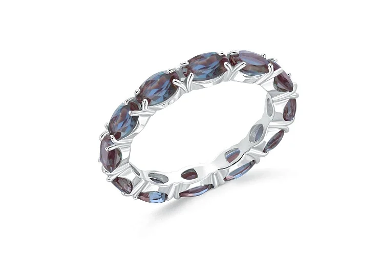 Кольцо Дорожка из белого золота с 12 александритами