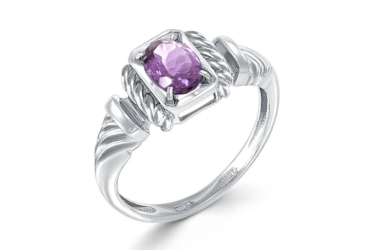 Кольцо из белого золота с аметистом