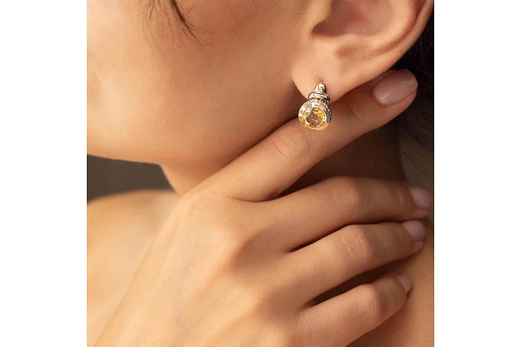 Серьги из красного золота с 2 цитринами и 52 фианитами