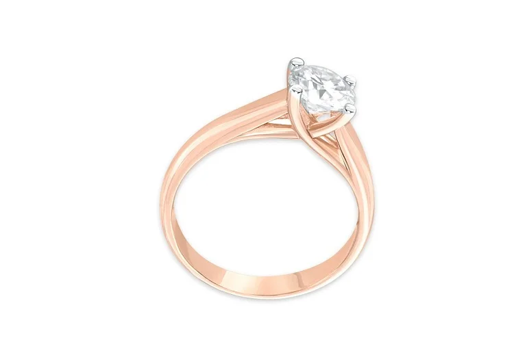 Кольцо из жёлтого золота с выращенным бриллиантом