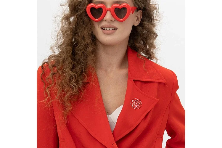 Брошь Цветок из красного золота с фианитом