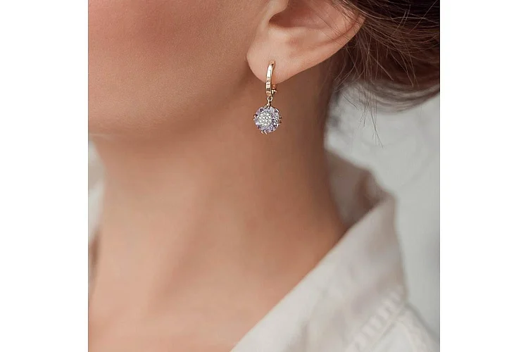 Серьги из жёлтого золота с 2 аметистами и 28 бриллиантами