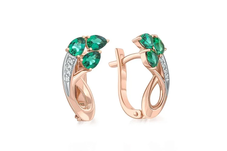 Серьги из красного золота с 6 изумрудами и 8 фианитами