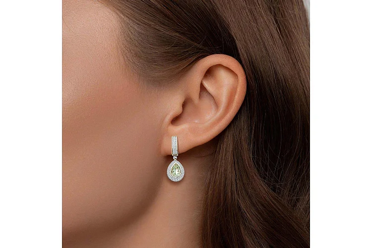 Серьги из жёлтого золота с 2 аметистами и 278 фианитами