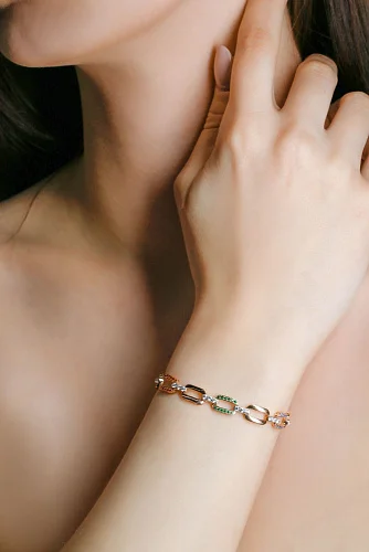 Браслет из красного золота с 60 фианитами