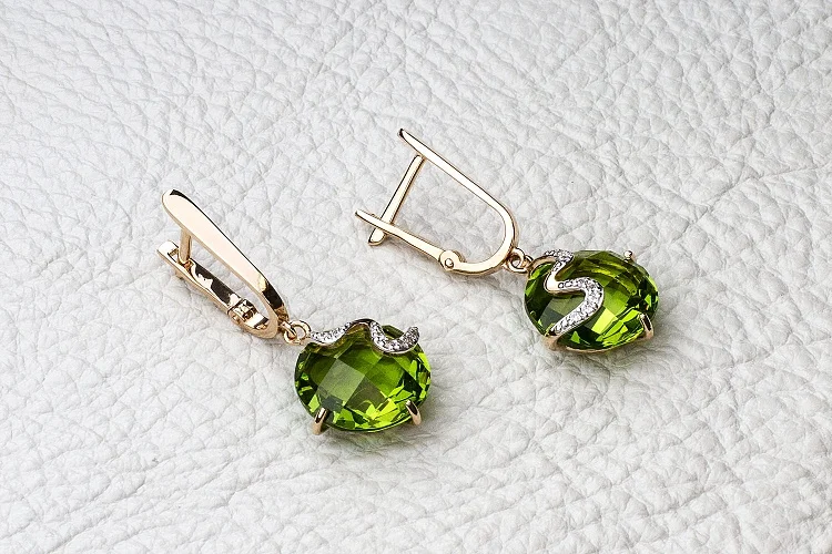 Серьги из красного золота с 2 ситаллами и 14 фианитами