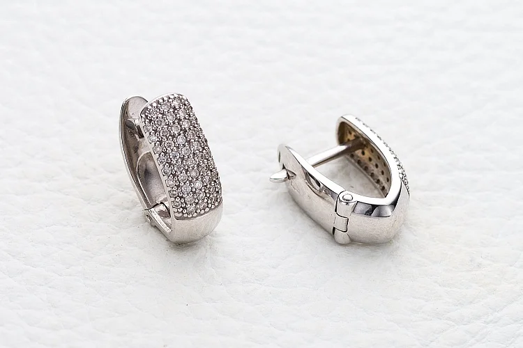 Серьги Дорожки из белого золота с 92 бриллиантами