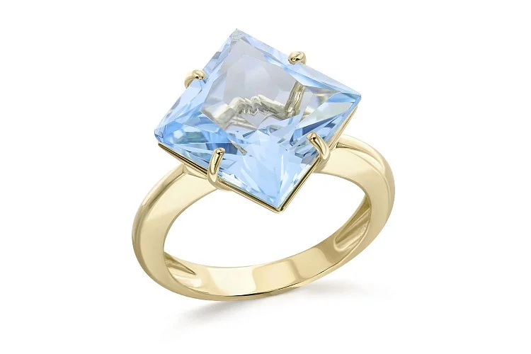 Кольцо из жёлтого золота с топазом sky