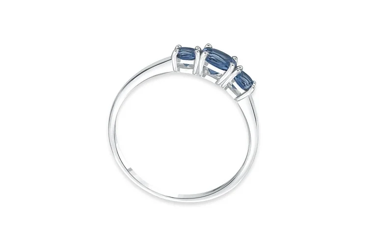 Кольцо из белого золота с 3 топазами лондон