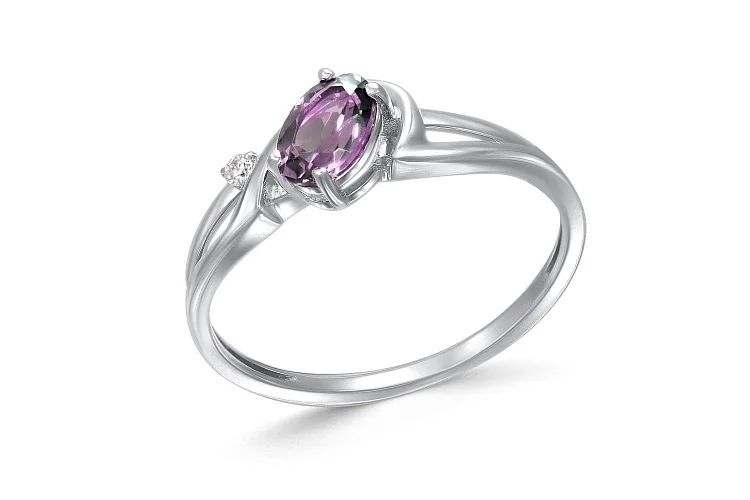 Кольцо из белого золота с аметистом и фианитом
