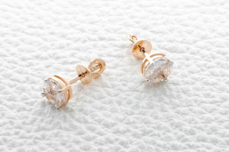 Серьги-пусеты из красного золота с 10 фианитами