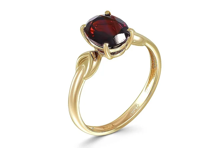 Кольцо из жёлтого золота с гранатом