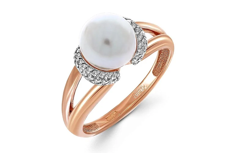 Кольцо из красного золота с жемчугом и 46 бриллиантами