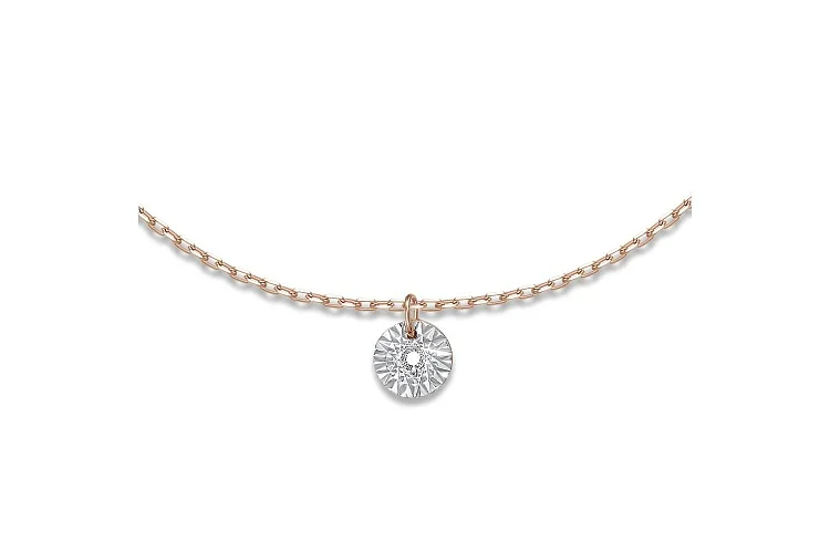 Колье из красного золота с бриллиантом