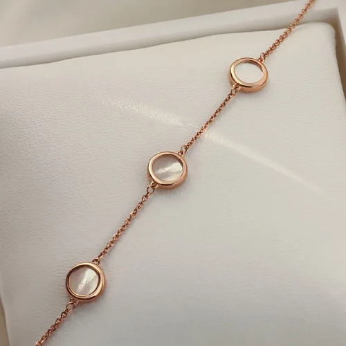 Браслет из красного золота с перламутром